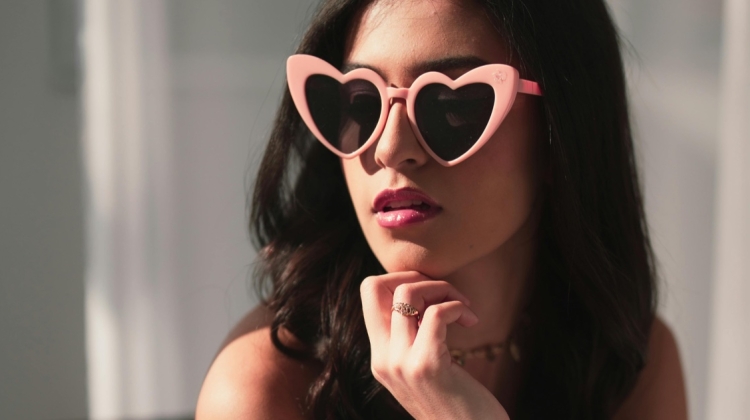 7 Sunglasses Trends That Will Make You Look Instantly Cooler