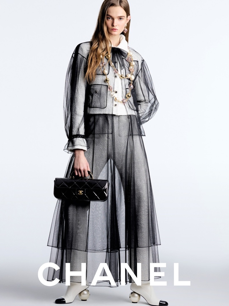 Lulu Tenney poses in Chanel's fall-winter 2025.2026 collection.