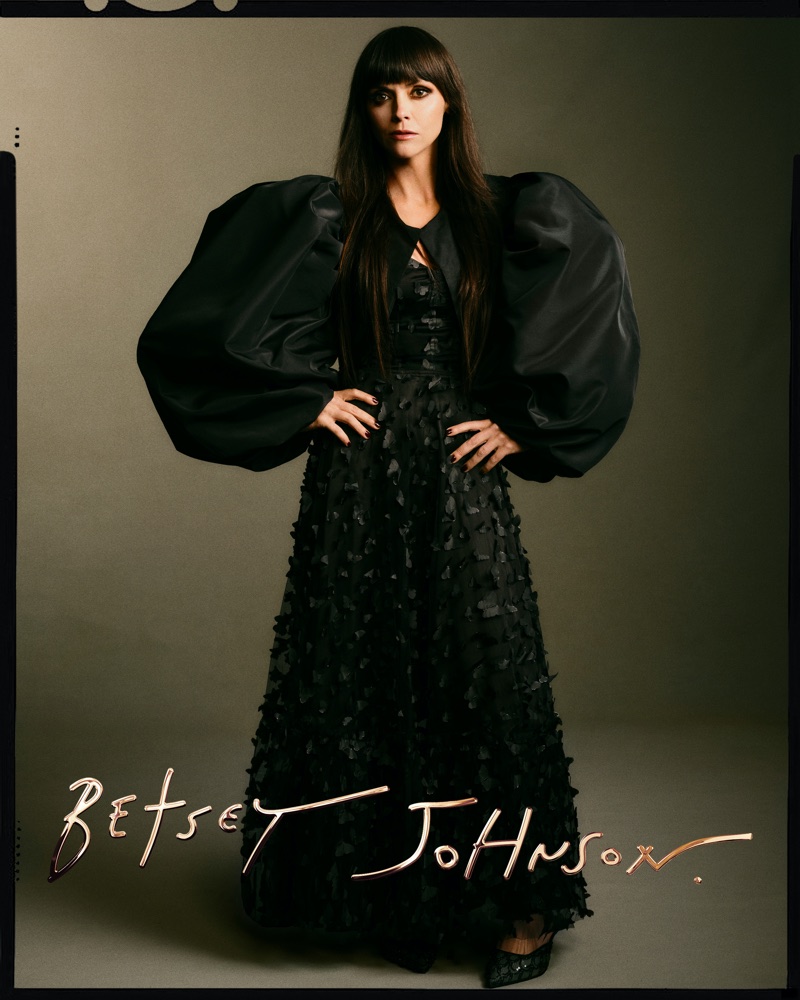 Christina ricci betsey johnson fall 2025 campaign09