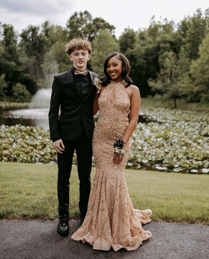 Couple prom