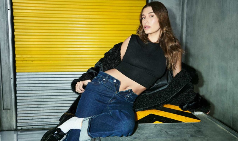 Hailey bieber dkny fall 2025 ad04