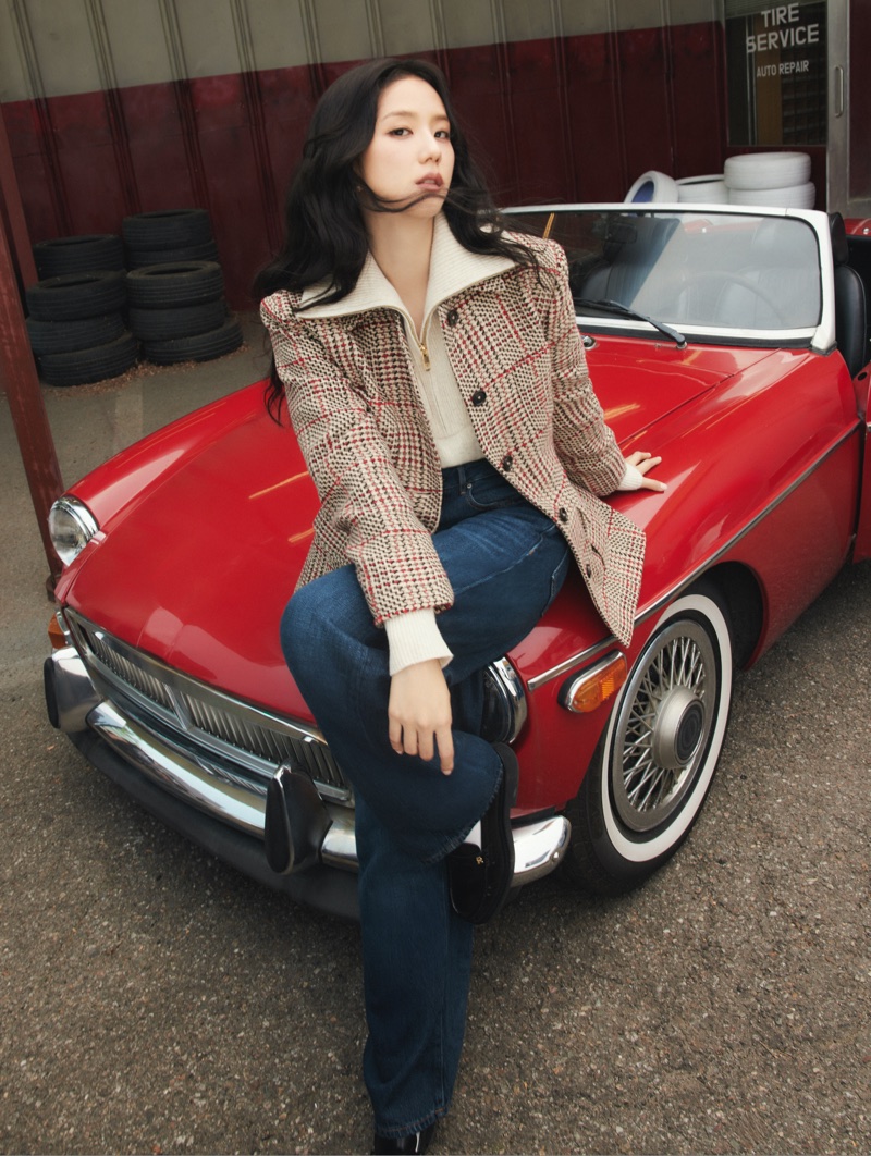 Jisoo tommy hilfiger fall 2025 campaign04