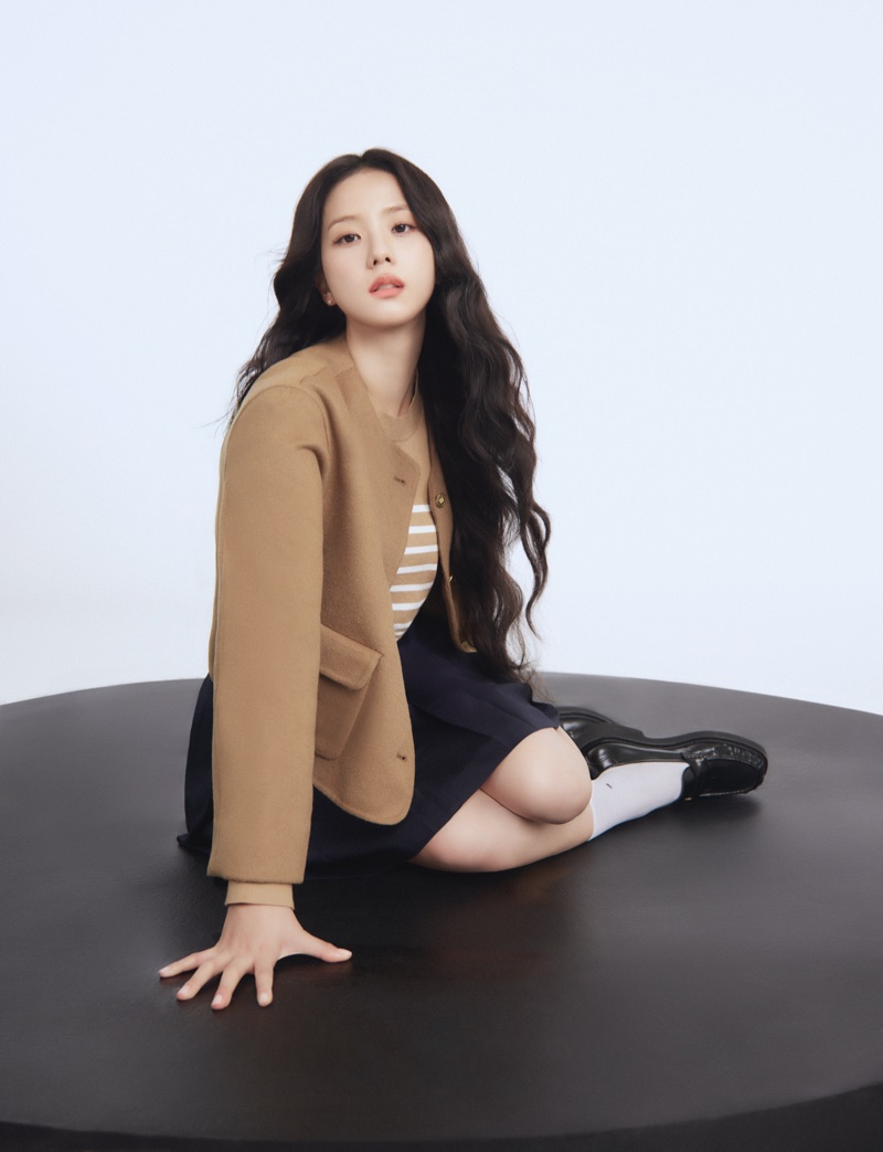 Jisoo tommy hilfiger fall 2025 campaign06