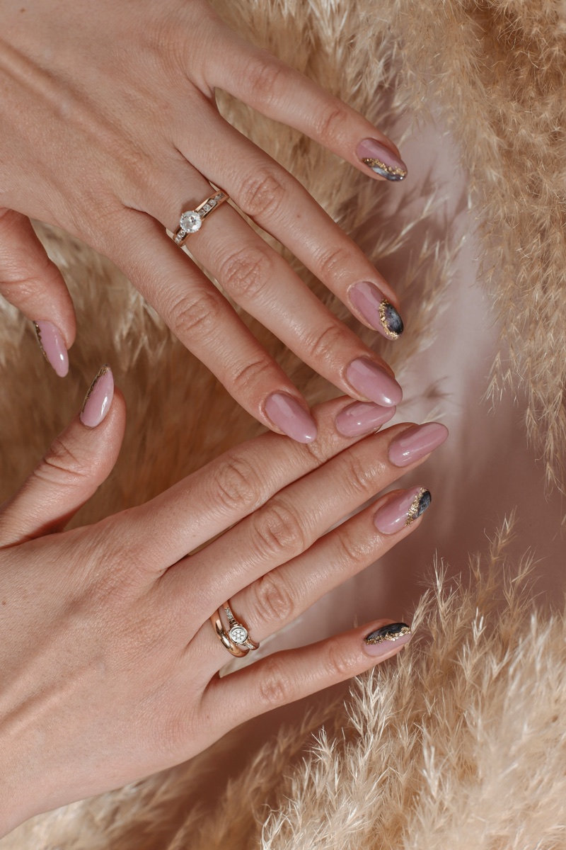 Pale pink glitter nails