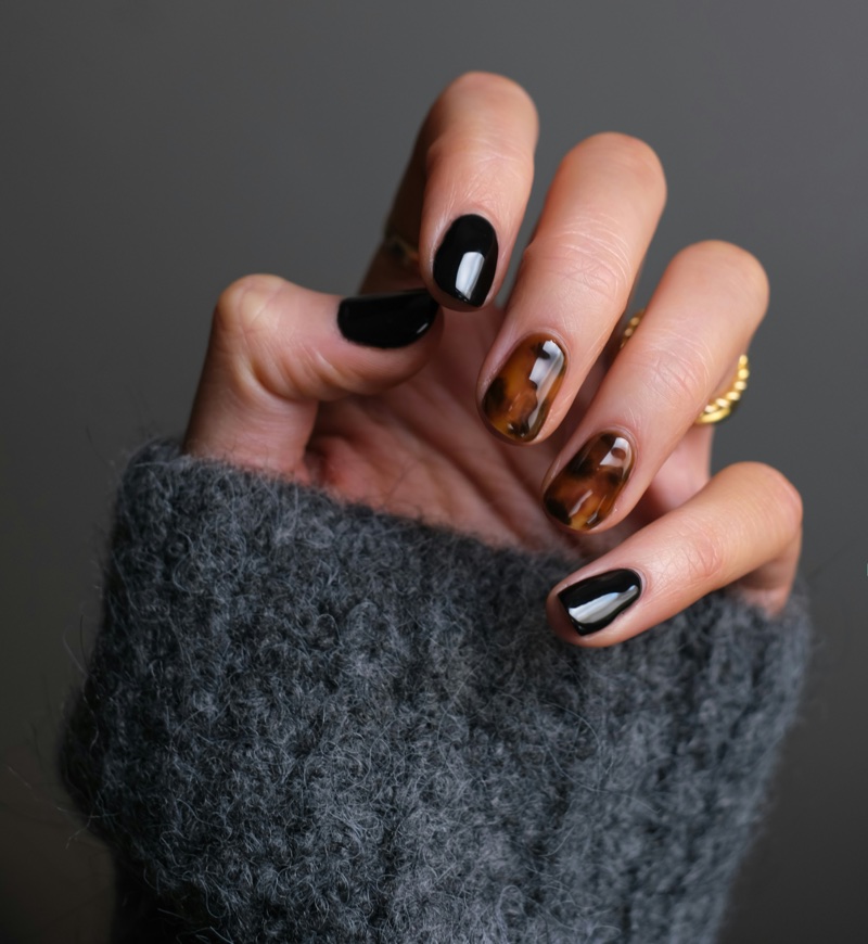 Tortoise shell nails