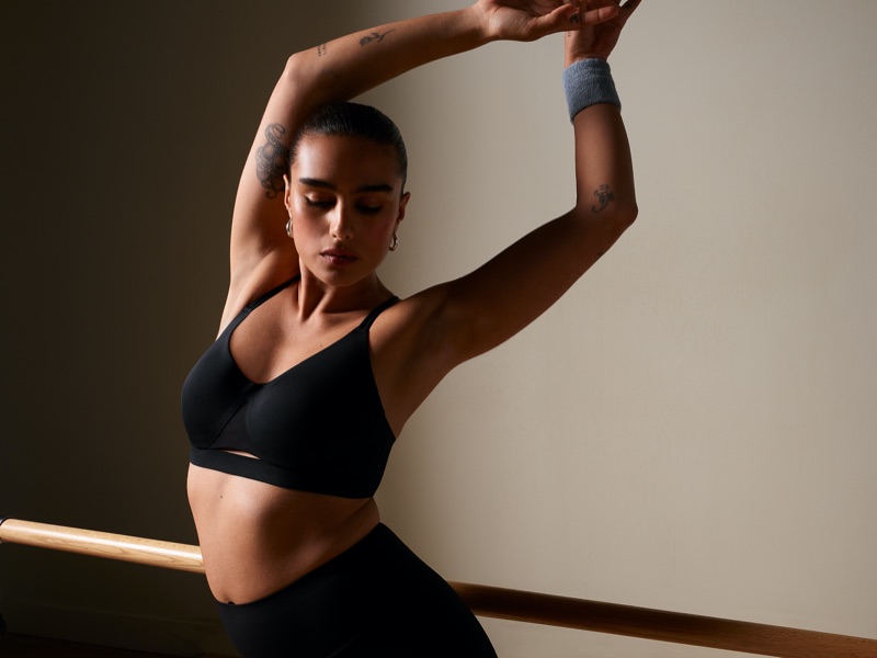 Victorias secret vsx sports bra 2025 campaign08